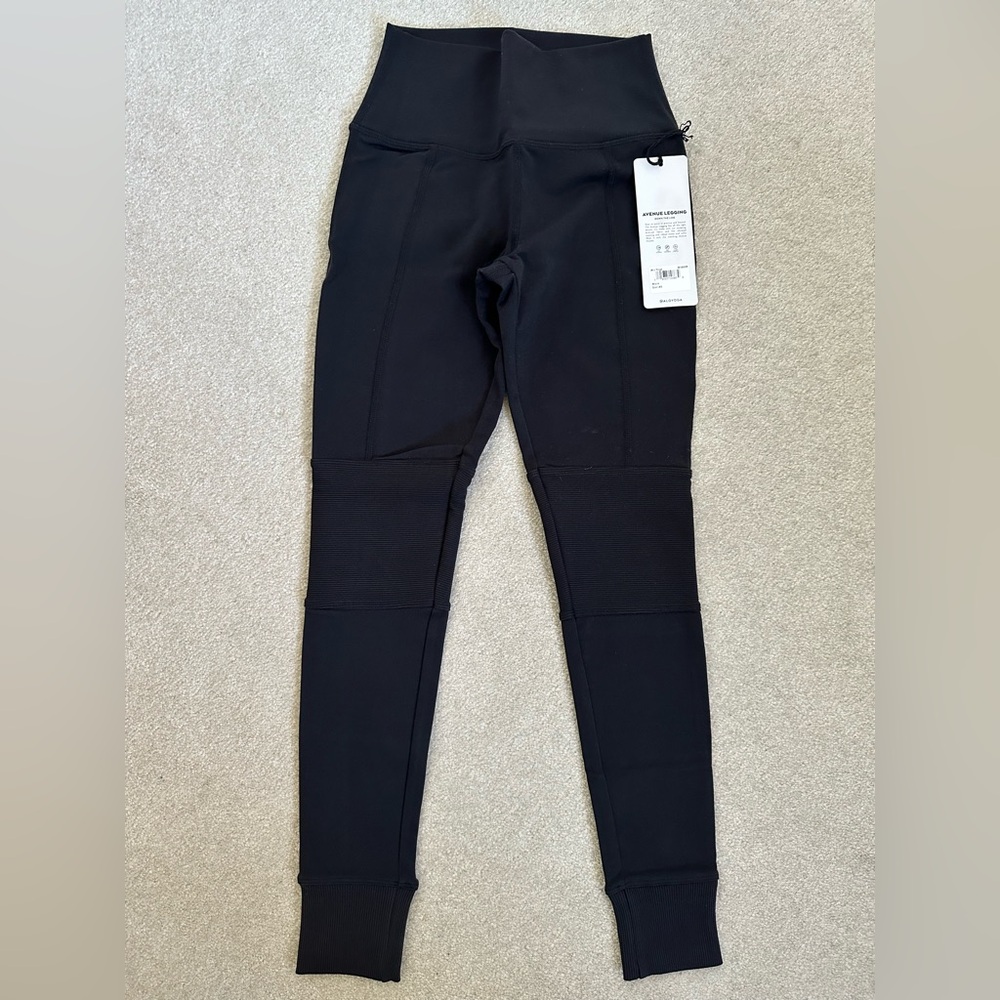 ALO Yoga Women’s Avenue Black Leggings, XS